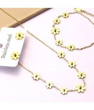 Women's fashion jewelry stainless steel necklace and earrings set Necklace, earrings, bracelet, 18K gold-plated small Daisy set