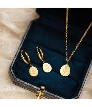 In Stock Stainless Steel Jewelry Tarnish Free 14K Gold Plated Engraved Flower Charm Pendant Necklace And Dangle Earrings Set
